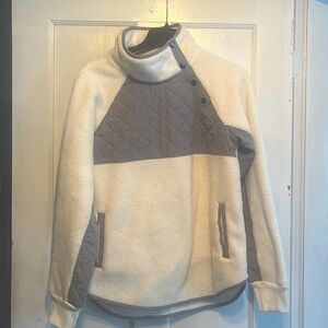 Abercrombie Pull over